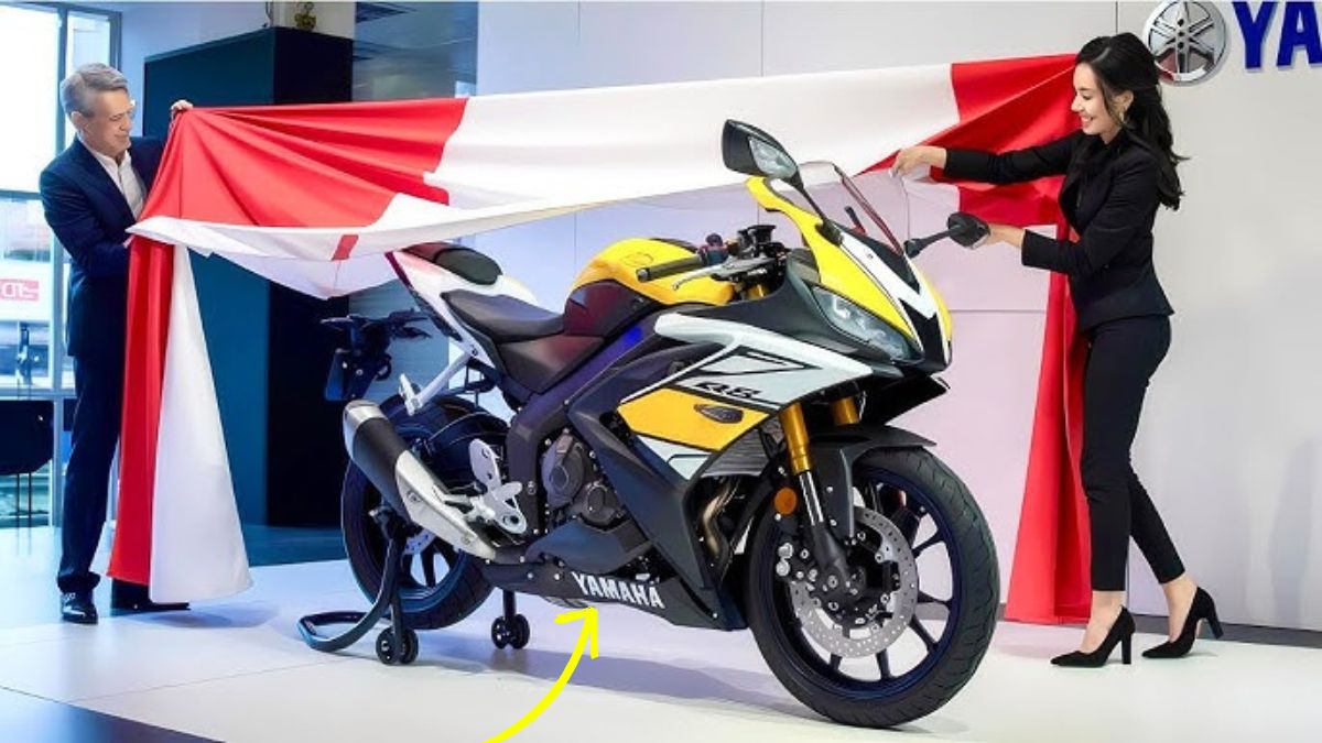 Yamaha R15 V5 लॉन्च – 55 km/l माइलेज, सुपरबाइक जैसा लुक और दमदार पावर, अभी बुक करें!