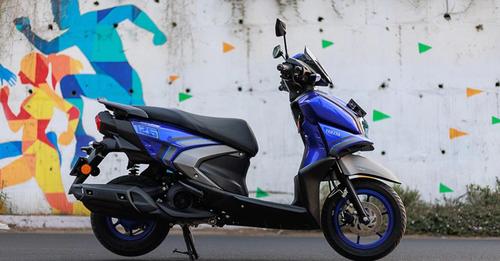 Yamaha 125cc Hybrid Scooters: नए रंग, पावरफुल फीचर्स और स्मार्ट टेक्नोलॉजी के साथ दमदार वापसी